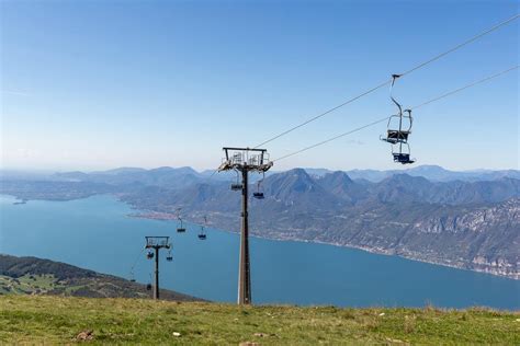 seggiovia a prada|Percorso al Rifugio Telegrafo sul Monte Baldo dalla funivia Prada .